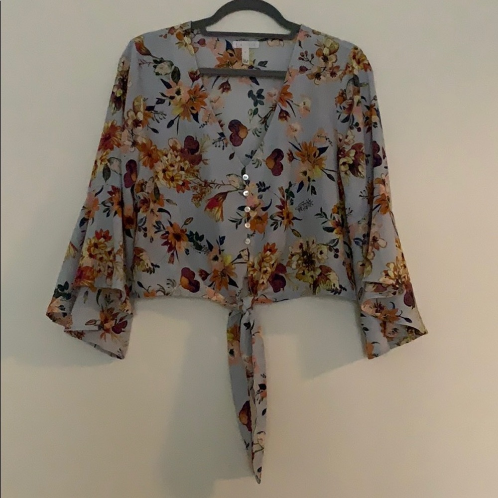 Flowy floral blouse